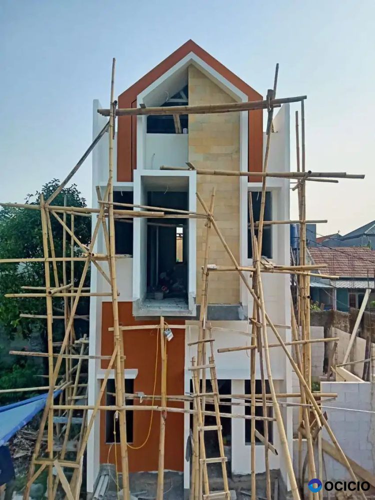 Rumah Komplek di Jakarta Timur 2 Lantai