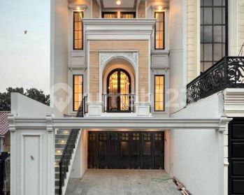 Rumah American Classic Private Pooll Dalam Kompek Jagakarsa