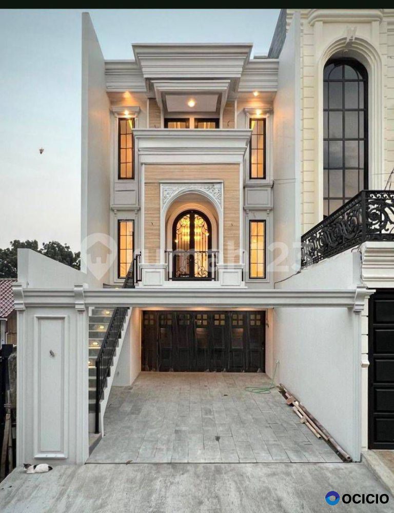 Rumah American Classic Private Pooll Dalam Kompek Jagakarsa