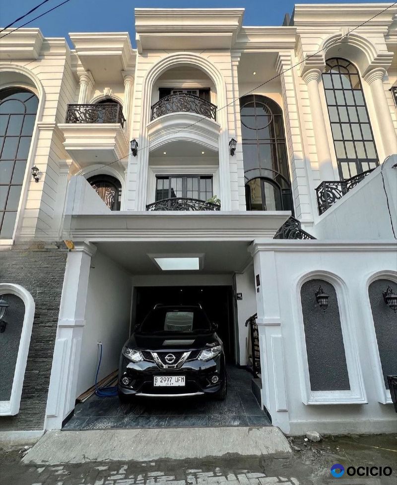 Dijual rumah American Classic Town House Permata 2 residence, Jagakarsa