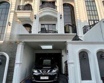 Dijual rumah American Classic Town House Permata 2 residence, Jagakarsa