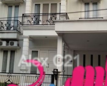 Dijual Rumah Cantik di Cireundeu, Ciputat Timur, Tangerang Selatan