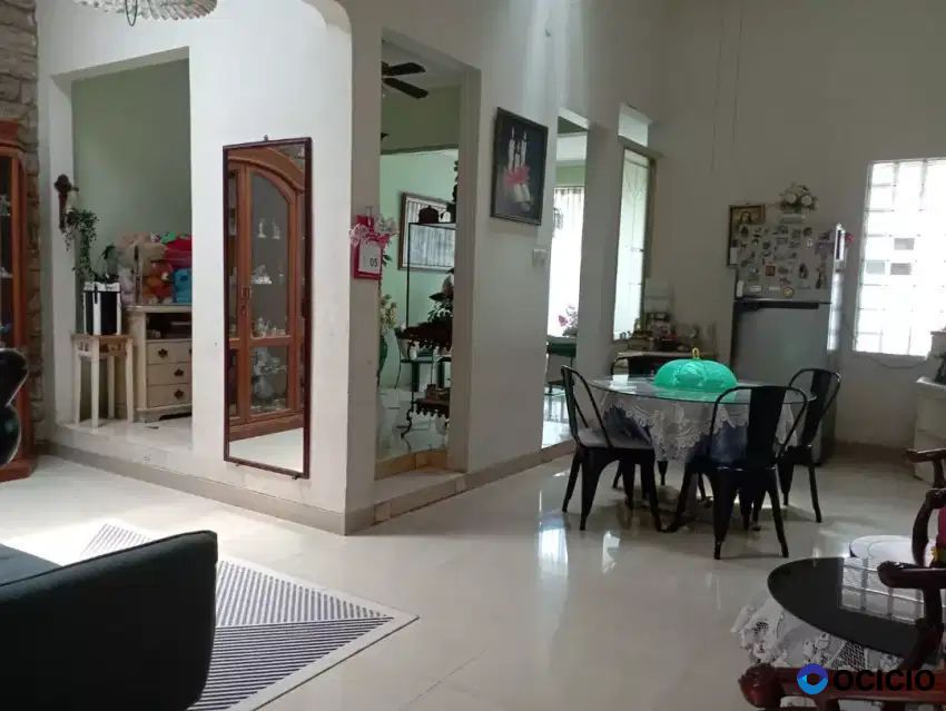 Dijual rumah second murah LT 120 di komplek perumahan cinere Depok