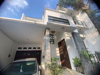 dijual Rumah Ekslusif dengan Swimming Pool di Cilandak, Cilandak Barat
