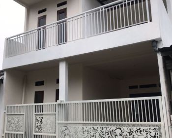 Di jual Rumah Cantik Baru 2 Lantai di Perumahan Alam Asri, Serua, Bojongsari