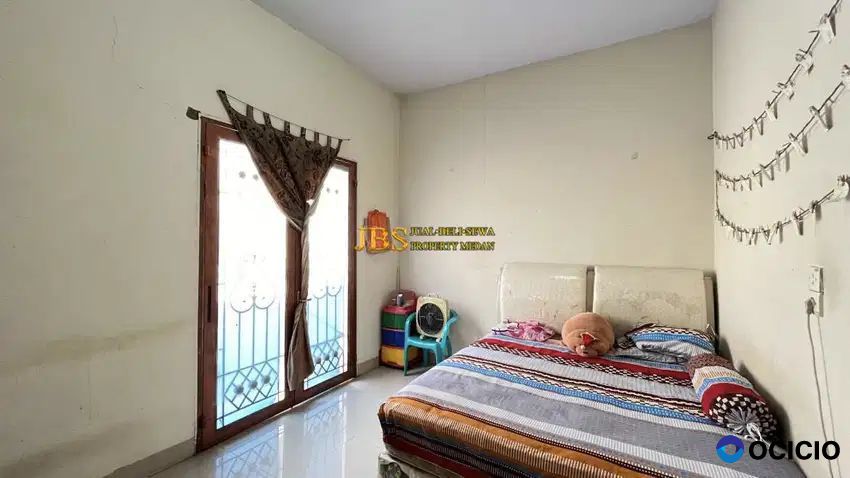 Dijual Villa Siap Huni di Komplek Somerset Regency Jalan Sunggal