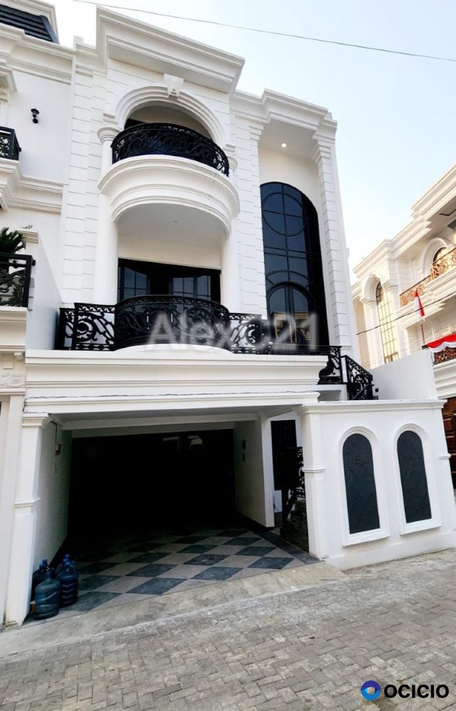 Dijual rumah baru mewah cantik komplek di jl. Moh.Kahfi 1, Jagakarsa Jaksel