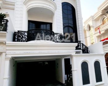 Dijual rumah baru mewah cantik komplek di jl. Moh.Kahfi 1, Jagakarsa Jaksel