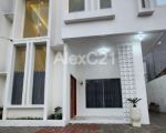 thumbnail-dijual-rumah-villa-mewah-fully-furnished-2-lantai-di-tanah-baru-kota-depok-13