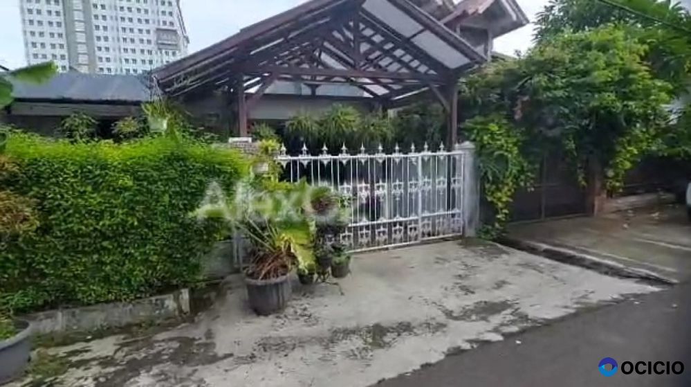 Dijual rumah dikompleks PU (Pasar Jumat) Jakarta Selatan