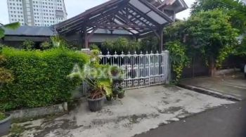 Dijual rumah dikompleks PU (Pasar Jumat) Jakarta Selatan