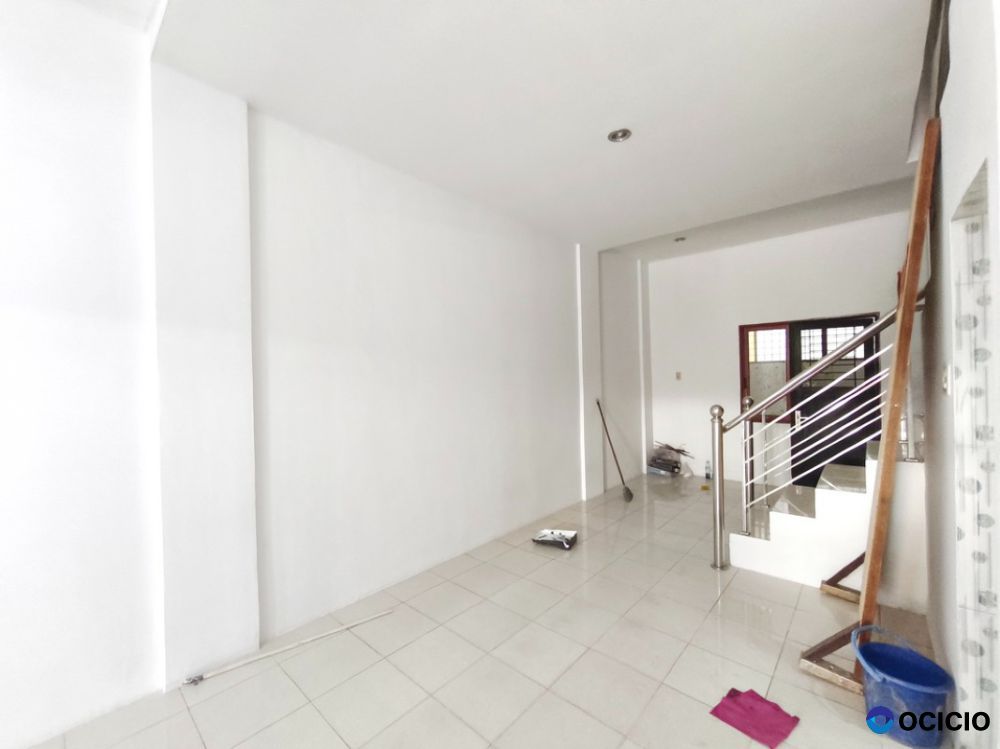 Dijual Rumah 2,5 Tingkat Siap Huni Di Komplek The Prime Bhayangkara