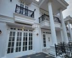 thumbnail-dijual-rumah-cilandak-brand-new-white-house-classic-lift-7