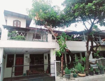 dijual Rumah  di Komplek Depkes Jl. RS Polri Kramat Jati, Jakarta Timur