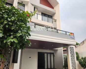 Dijual Rumah Cluster Mewah di Jl. Moh. Kahfi 1, Jagakarsa Jakarta