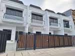 thumbnail-rumah-american-modern-di-meruya-jakarta-barat-1