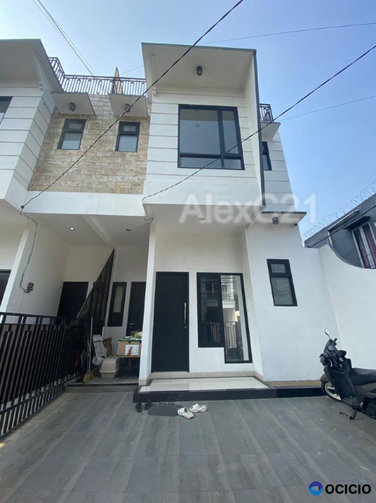 Rumah di sewakan 2.5 lantai, Kalibata, Pancoran, Jakarta Selatan