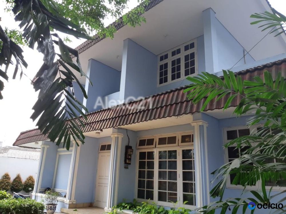 Dijual rumah Luas dengan Pool di Jl. Bangka, Mampang Prapatan