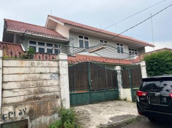 Dijual murah Rumah Luas di Lebak Bulus, Cilandak, Jakarta Selatan