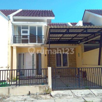 Rumah Bagus Siap Huni Strategis di Rungkut Greenlake Wonorejo