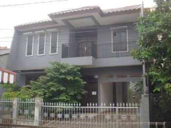 Disewakan rumah 2 lantai di Tanjung Barat, Jagakarsa, Jakarta Selatan