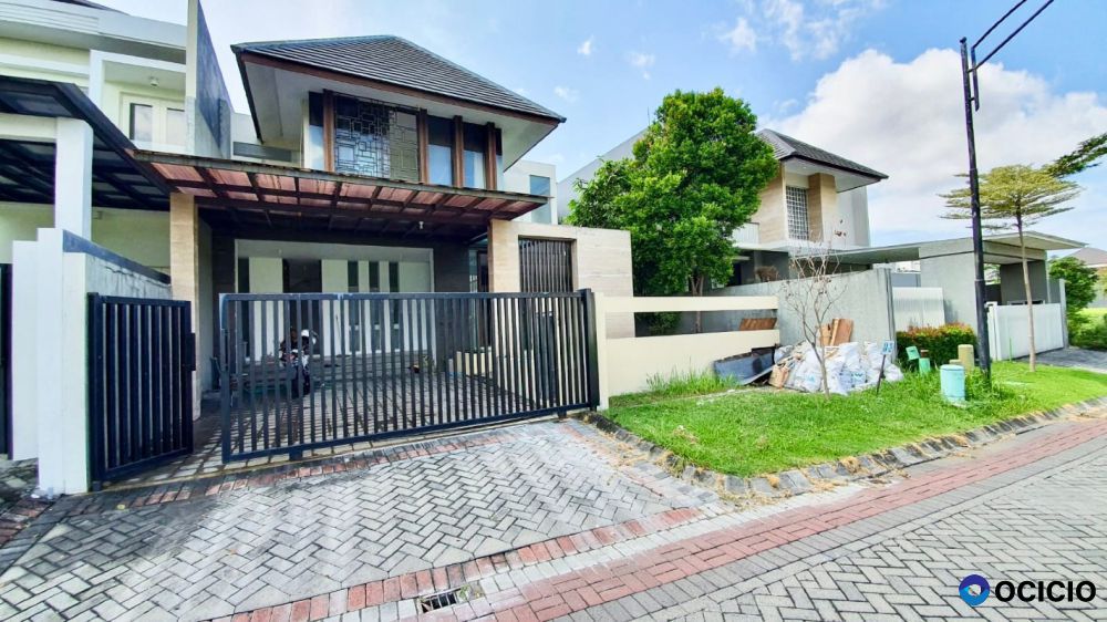 Dijual Rumah Graha Family Surabaya