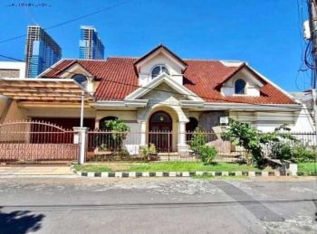 Disewakan Rumah Dharmahusada Indah Selatan Surabaya Full Furnish