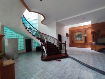 Dijual Villa Komplek Taman Polonia 5 Medan