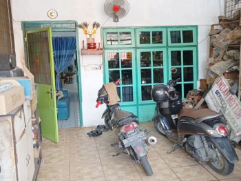 Dijual Rumah 3 Lantai di Jalan Pembangunan Iv, Glugur Darat Ii, Kota Medan