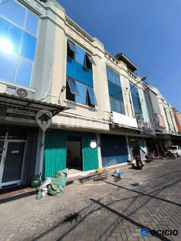 Disewakan Ruko 4 Lantai di Komplek Ruko Klampis Jaya