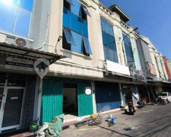 Disewakan Ruko 4 Lantai di Komplek Ruko Klampis Jaya