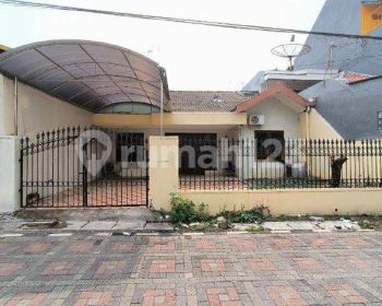 Rumah Surabaya Barat Darmo Baru Jl. Sono Indah Surabaya