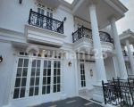 thumbnail-jual-cepat-rumah-mewah-american-classic-di-cilandak-jaksel-2