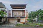 thumbnail-dijual-rumah-mewah-siap-huni-kawasan-mewah-the-spring-cluster-grisea-gading-0