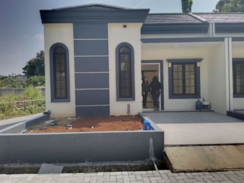 Di jual rumah murah dan strategis di cilodong