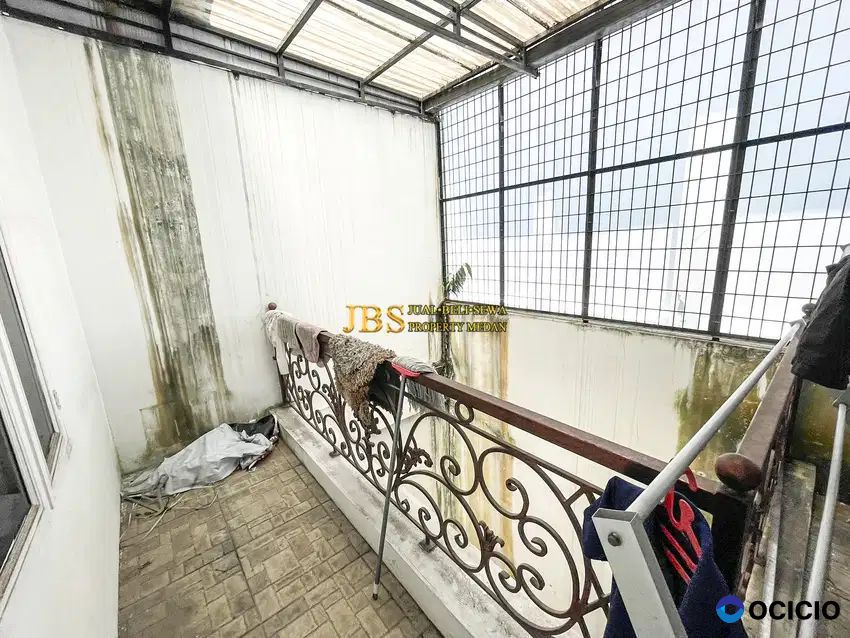 Dijual Villa Komplek Green House Jalan Merpati / Ringroad