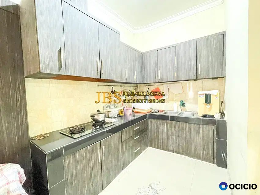 Dijual Rumah Hook Komplek Somerset Regency Depan Clubhouse Jl. Sunggal