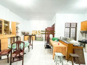 Dijual/Disewakan Rumah Komplek Cemara Hijau Dekat Jogging Track