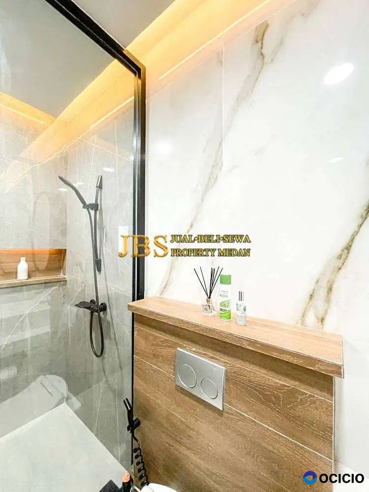 Dijual Penthouse Lux, Full Furnish The Reiz Condo