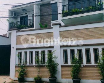 RUMAH 2 LANTAI MINIMALIS DICIPAYUNG JAKARTA TIMUR
