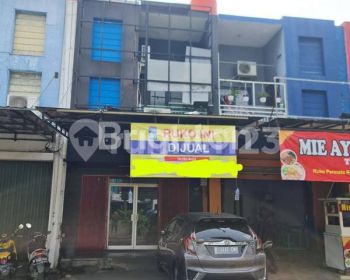 Ruko 2 lantai Strategis Taman Royal