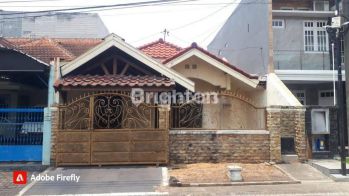 Rumah Di lingkungan Asri, Nyaman Dan Aman, Ekslusif