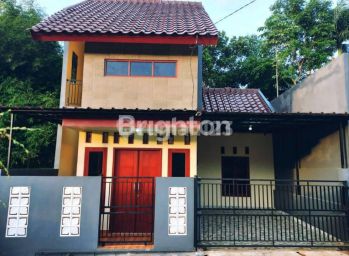 Rumah 2lantai bebas banjir siap huni diDepok