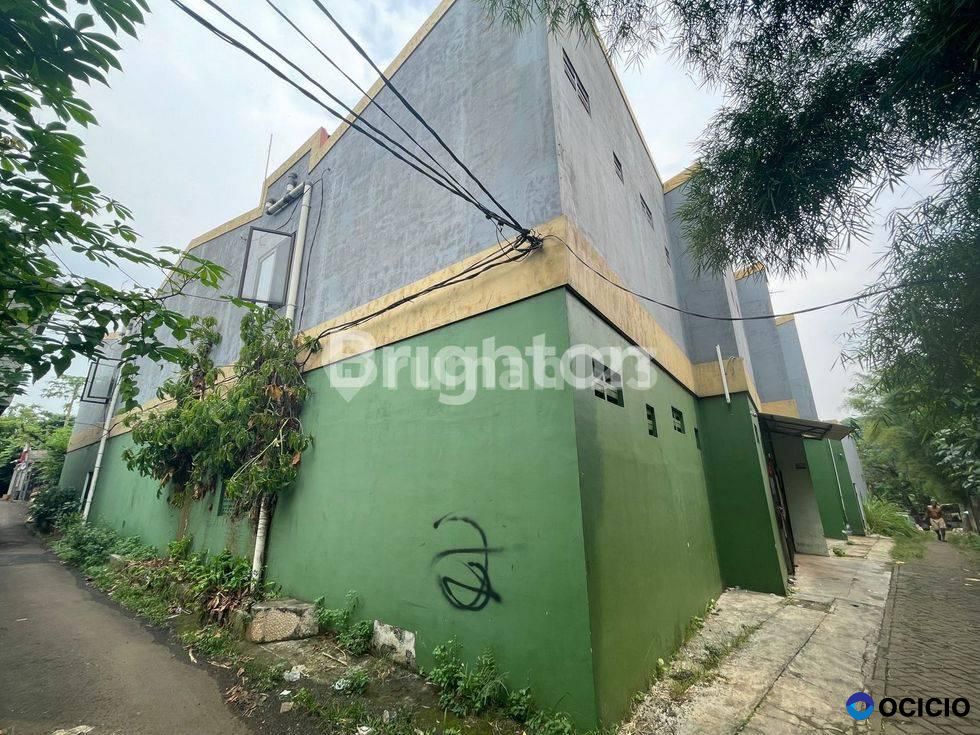 kosan 2 lantai strategis ditaman tekno BSD Tangerang Selatan