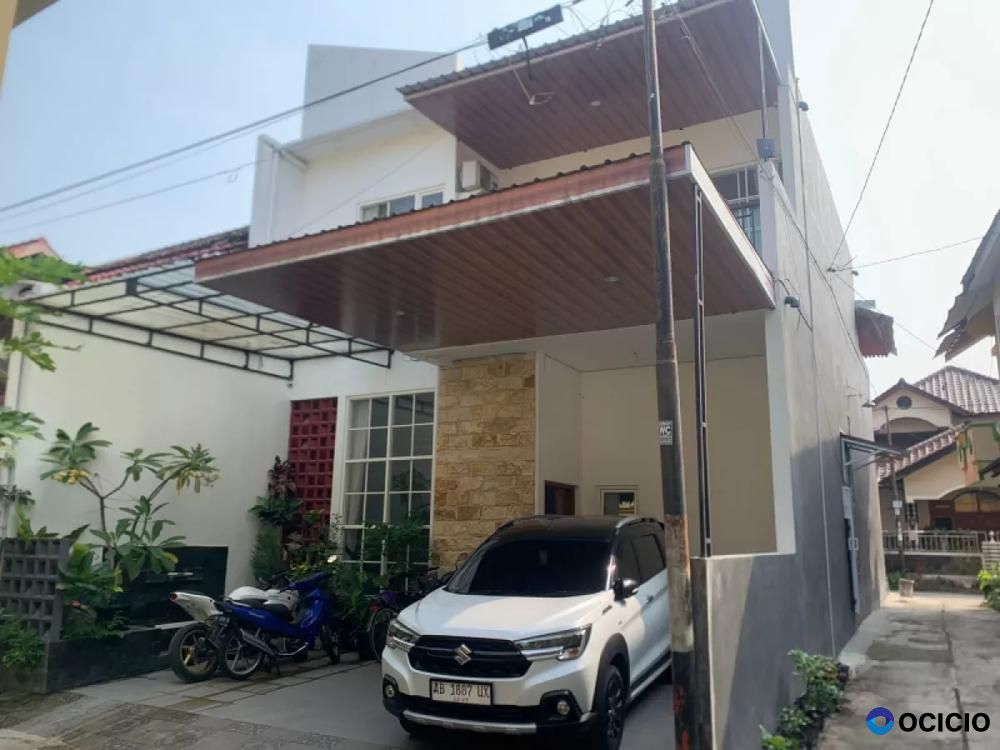 Rumah 5 Kamar Free Furnitur dan Gazebo Di Jogja