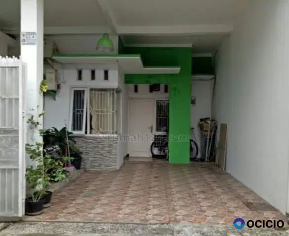 Dijual Rumah 2 Lantai Siap Huni di Komplek Jakarta Timur