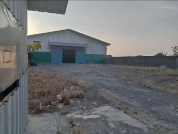 Tanah berikut gudang dekat polsek natar