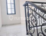 thumbnail-rumah-classic-modern-di-lenteng-agung-2