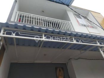 Rumah 2 Lantai dekat Aeon Mall Tanjung Barat Rumah