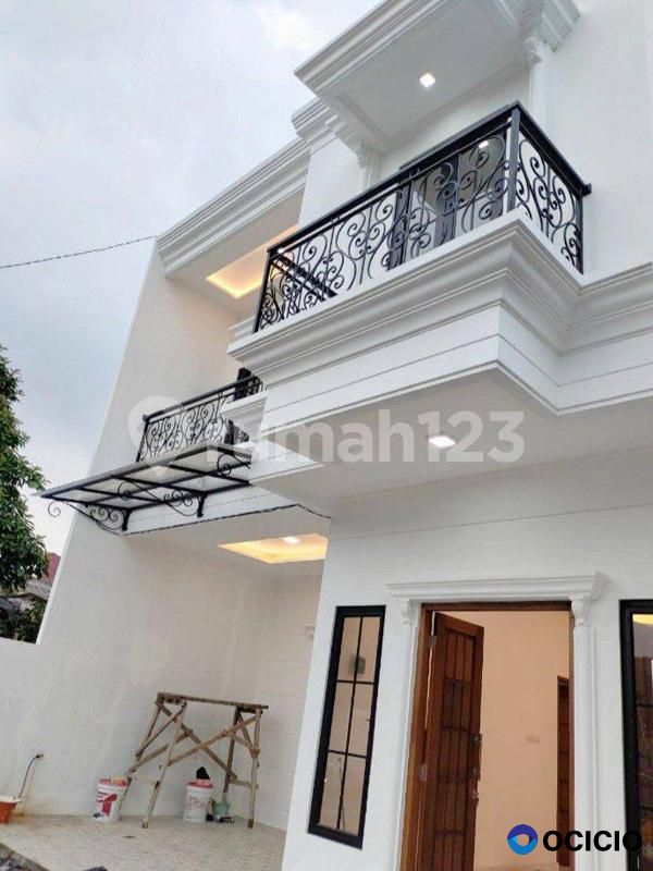 Rumah Classic Modern dekat Stasiun Lenteng Agung